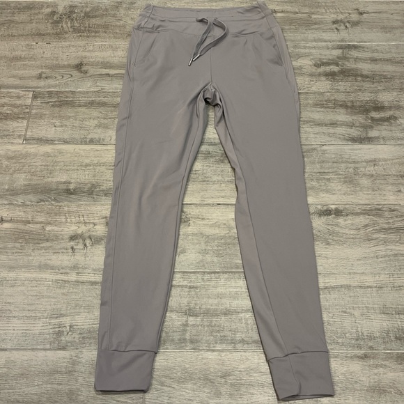 Halara Women's Softlyzero High Waisted Joggers Solid Gray Size Small Pockets - Picture 1 of 8